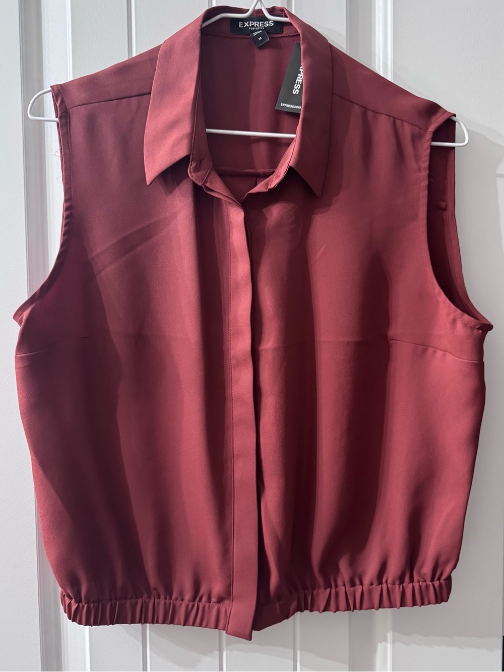 Express Sleeveless Collared Portofino Blouse in Rust/Terracotta color